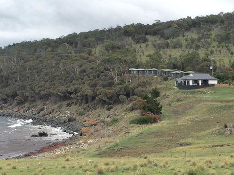 Hamptons On The Bay - Hervey Bay Accommodation 0