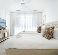Hamptons Style 2 Bedroom Executive Luxury Apartment - Hervey Bay Accommodation