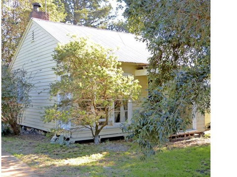 Happy Cozy House For Holidays, Beach, BBQ, Pet Friendly 35kms From CBD In Country Life Style !!! - Hervey Bay Accommodation 1