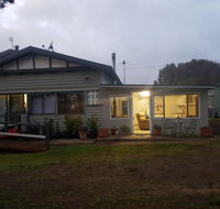 Happy Pig Farm - Tourism Hervey Bay