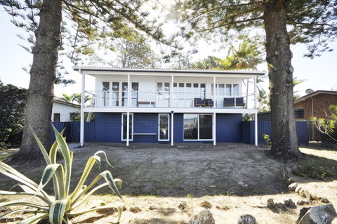 Happy Tides - Hervey Bay Accommodation 1