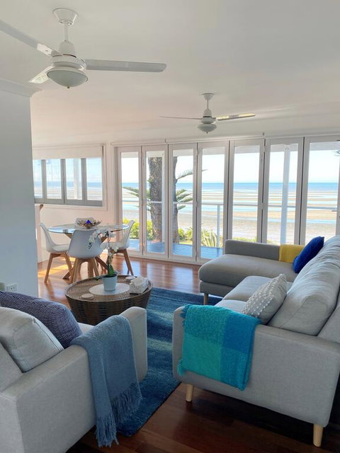 Happy Tides - Hervey Bay Accommodation 3
