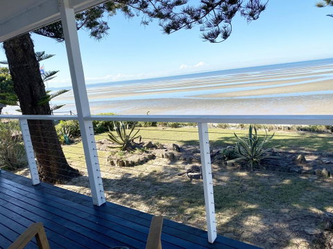Happy Tides - Hervey Bay Accommodation 0