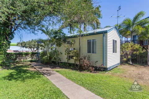 Harbour Lights Tourist Park - Hervey Bay Accommodation 2