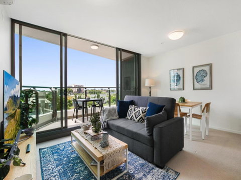 HARBOURSIDE- Hosted By: L'Abode Accommodation - Hervey Bay Accommodation 0