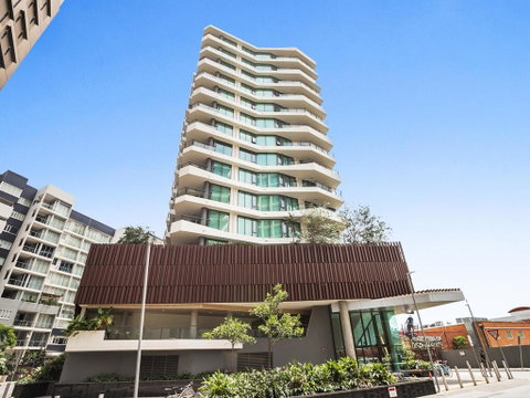 HARBOURSIDE- Hosted By: L'Abode Accommodation - Hervey Bay Accommodation 3
