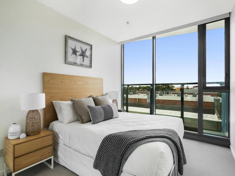 HARBOURSIDE- Hosted By: L'Abode Accommodation - Hervey Bay Accommodation 2