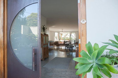 HAVEN TROPICANA - Hervey Bay Accommodation 2