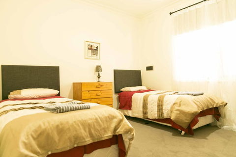 Hawthorn Holiday House - Tourism Hervey Bay 3