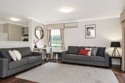 Hay St - Subi - Hervey Bay Accommodation 1