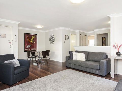 Hay St - Subi - Hervey Bay Accommodation 3