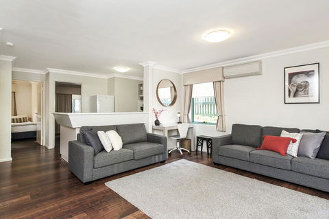 Hay St - Subi - Hervey Bay Accommodation 2