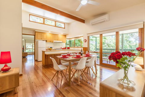 Healesville Selfie - Self Contained House - Hervey Bay Accommodation 0