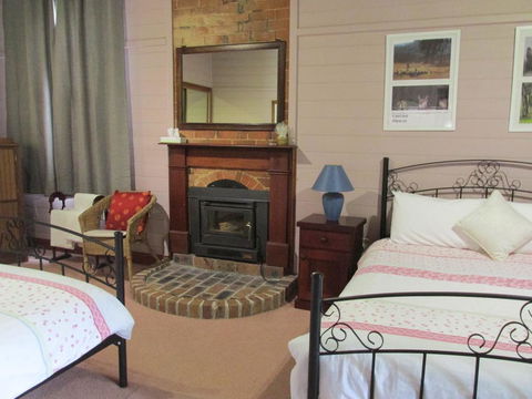 Henry's Cottage - Hervey Bay Accommodation 3