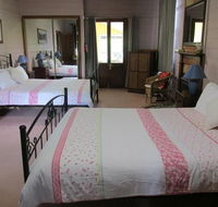 Henry's Cottage - Hervey Bay Accommodation