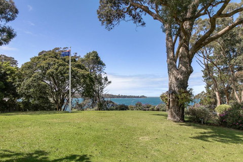 Heronswood - Tourism Hervey Bay 1