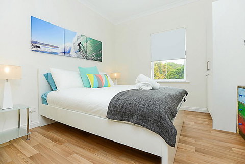 Hi 5 Luxury Holiday Apartments - Hervey Bay Accommodation 1