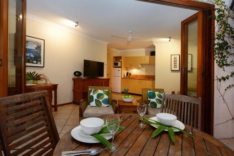 Hibiscus Hideaway - Hervey Bay Accommodation 3