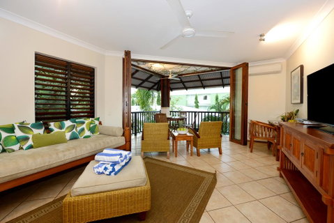 Hibiscus Hideaway - Hervey Bay Accommodation 0