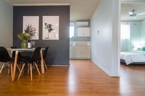 Hideaway @ Adelphi-Waterfront Apartment - Wifi - Nespresso - Hervey Bay Accommodation 1