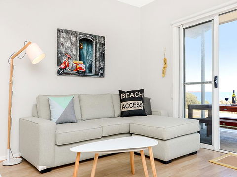 High Tide - Wallaroo Beachfront Property - Pet-Friendly - Hervey Bay Accommodation 2