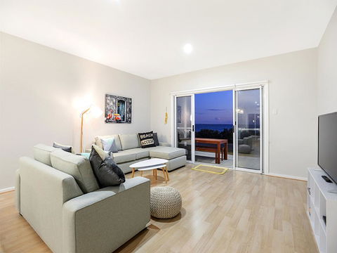 High Tide - Wallaroo Beachfront Property - Pet-Friendly - Hervey Bay Accommodation 3