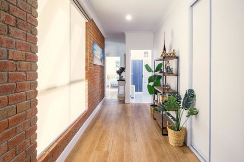 High Tide Five Star Appartment - Hervey Bay Accommodation 1