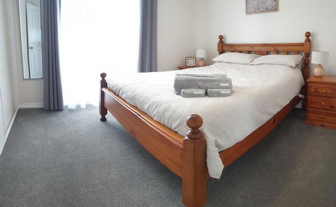 High View Family Cottages - Tourism Hervey Bay 3