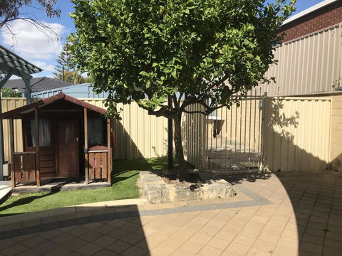 Hillarys Family Holiday Home - Hervey Bay Accommodation 3