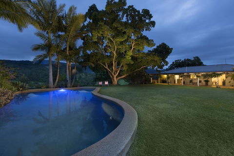Hillcrest Mountain View Retreat - Hervey Bay Accommodation 1