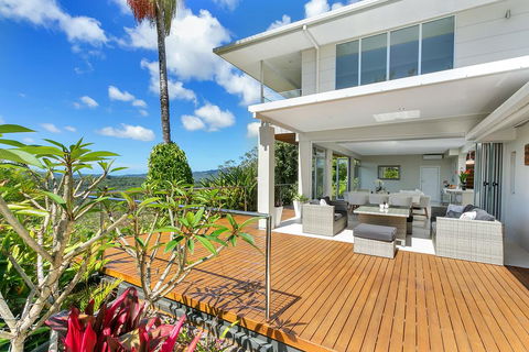 Hilltop Rainforest Retreat - Hervey Bay Accommodation 0