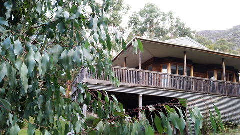Hiview Holiday Home - Hervey Bay Accommodation 0