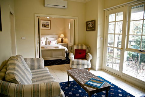 Holly Lane Mews - Hervey Bay Accommodation 0
