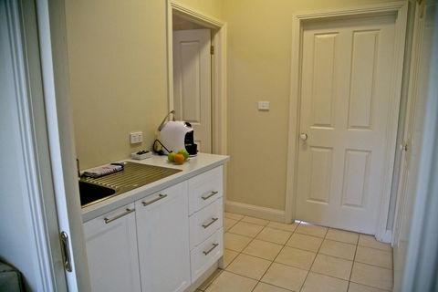 Holly Lane Mews - Hervey Bay Accommodation 1