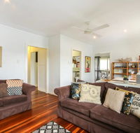 Homely Pembroke On The Park Cottage - Hervey Bay Accommodation
