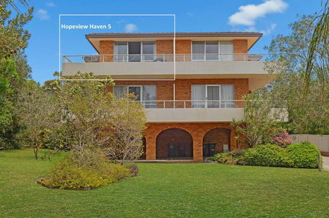 HOPEVIEW HAVEN 5 - DUNBOGAN ACCOMODATiON - Hervey Bay Accommodation 0