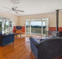 Hopkins River Homestead - Fireplace Linen WiFi 4 bdrm - Hervey Bay Accommodation