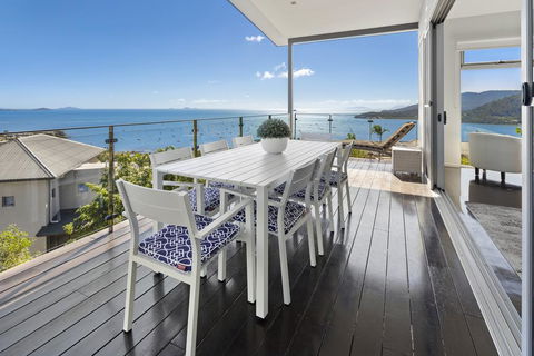 Horizons - Airlie Beach - Tourism Hervey Bay 1