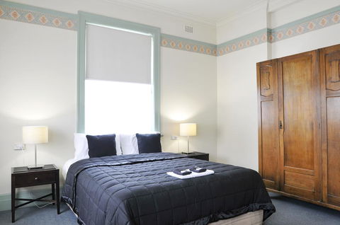 Hotel Gosford - Hervey Bay Accommodation 2