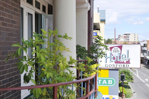 Hotel Gosford - Hervey Bay Accommodation 3