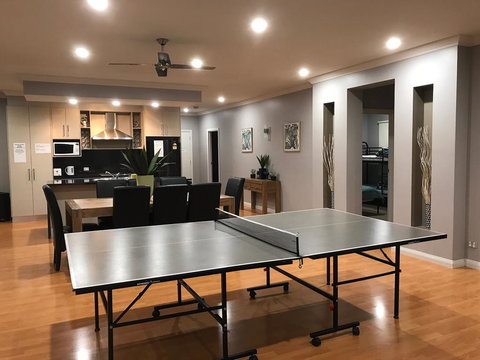 Island Blue Holiday House - Hervey Bay Accommodation 0