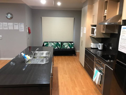 Island Blue Holiday House - Hervey Bay Accommodation 2