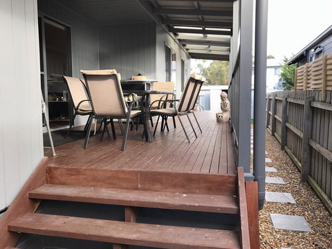 Island Blue Holiday House - Hervey Bay Accommodation 1
