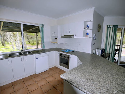 Island Haven - Hervey Bay Accommodation 2