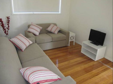 Island Living - Hervey Bay Accommodation 2