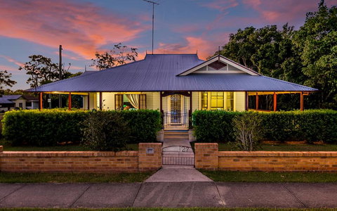 Ithaca - Hervey Bay Accommodation 0