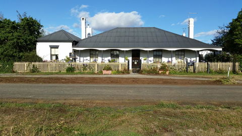 Ivy On Glenelg - Hervey Bay Accommodation 3
