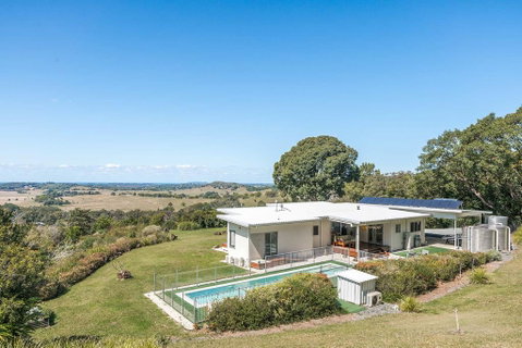 Jali Burugar - Hervey Bay Accommodation 0