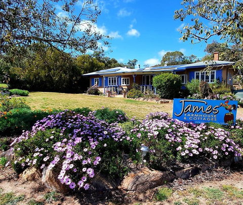 James Farmhouse - Hervey Bay Accommodation 3