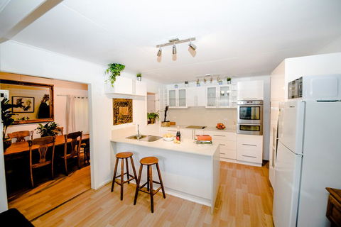 Jaspers Apartments - Hervey Bay Accommodation 2